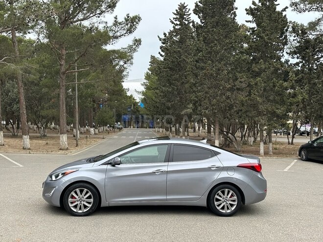 Hyundai Elantra 2015, 147,592 km - 1.8 l - Bakı