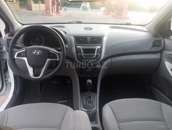 Hyundai Accent 2015, 126,543 km - 1.6 l - Gəncə