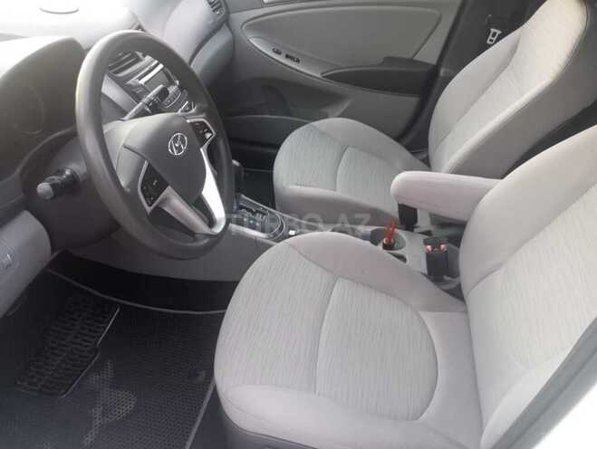 Hyundai Accent 2015, 126,543 km - 1.6 l - Gəncə