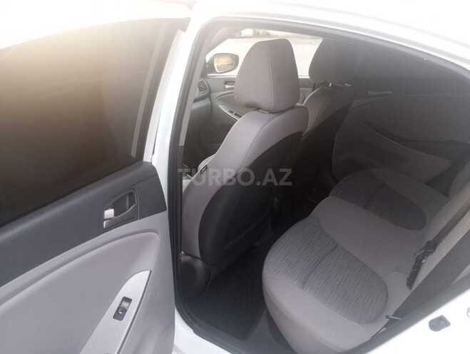Hyundai Accent 2015, 126,543 km - 1.6 l - Gəncə