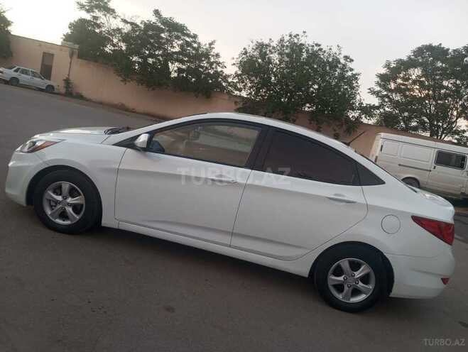 Hyundai Accent 2015, 126,543 km - 1.6 l - Gəncə