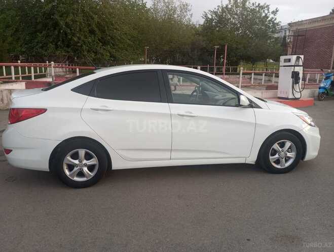 Hyundai Accent 2015, 126,543 km - 1.6 l - Gəncə