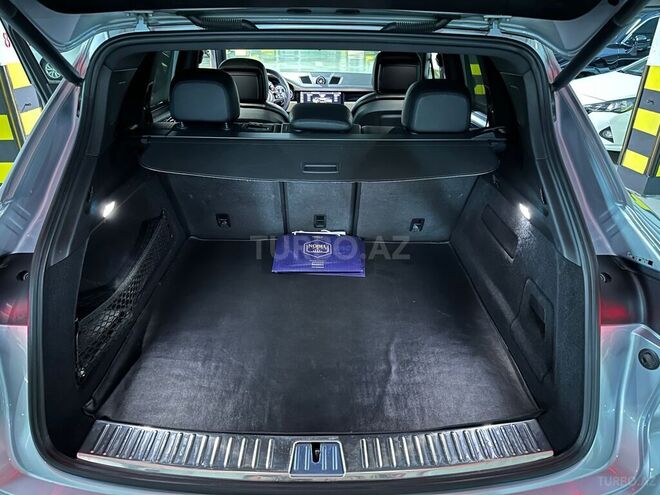 Porsche Cayenne-9