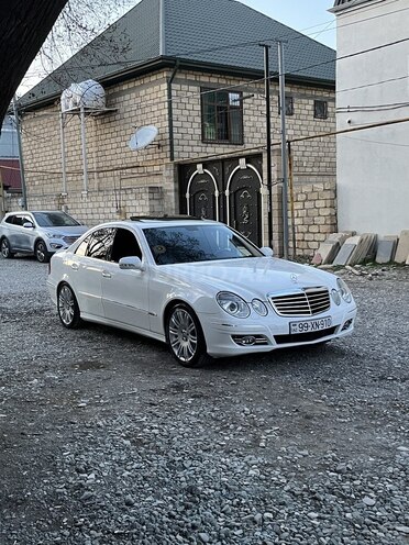 Mercedes E 320 2002, 386,900 km - 3.2 l - Ağcabədi