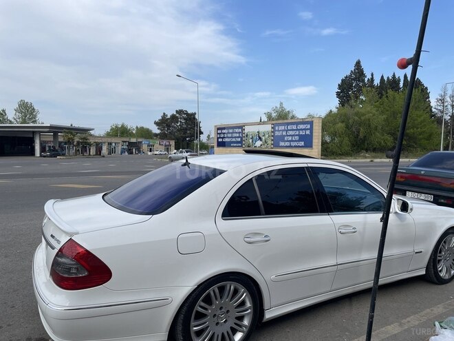 Mercedes E 320 2002, 386,900 km - 3.2 l - Ağcabədi