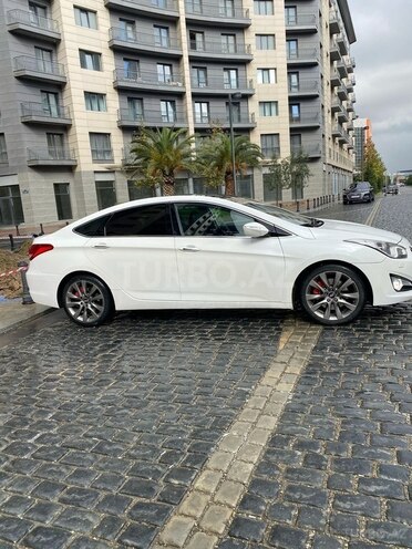 Hyundai i40 2013, 233,000 km - 2.0 l - Bakı