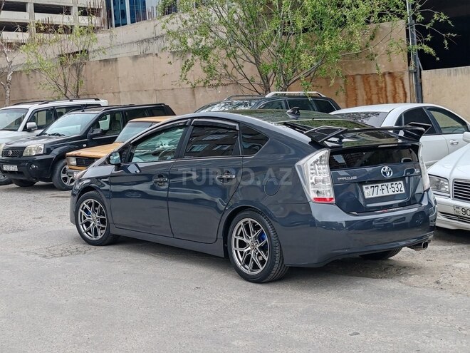 Toyota Prius 2010, 215,000 km - 1.8 л - Bakı