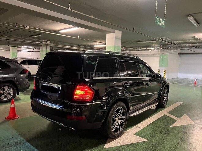 Mercedes GL 450 4MATIC-30