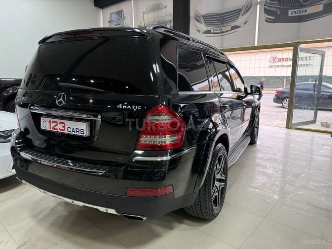 Mercedes GL 450 4MATIC-4