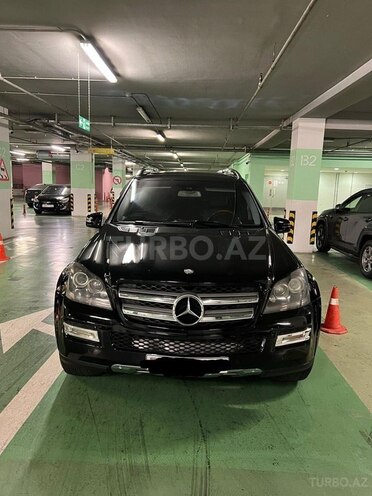 Mercedes GL 450 4MATIC-36