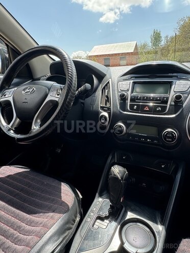 Hyundai ix35 2010, 293,000 km - 2.4 l - Naxçıvan