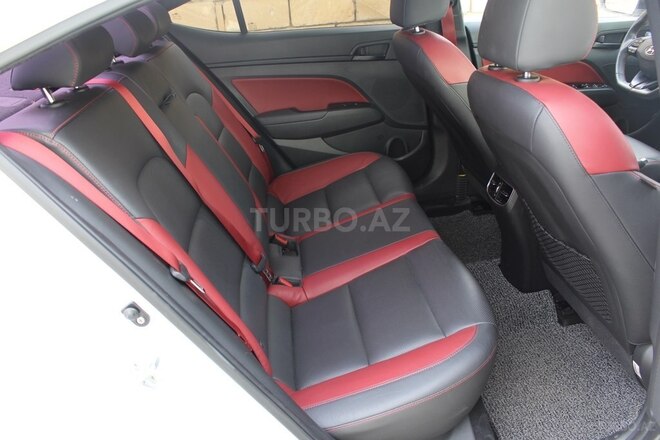 Hyundai Avante 2016, 124,700 km - 1.6 l - Bakı