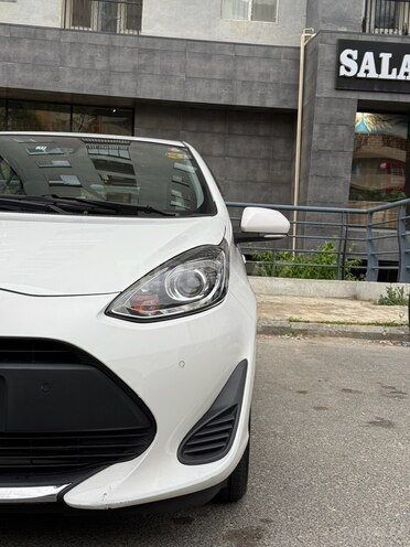 Toyota Aqua 2019, 100,050 km - 1.5 л - Bakı