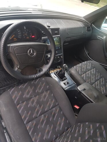 Mercedes C 180 1998, 260,000 km - 1.8 l - Bakı