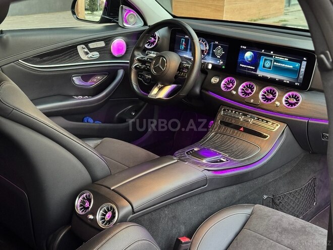 Mercedes E 220 d-12