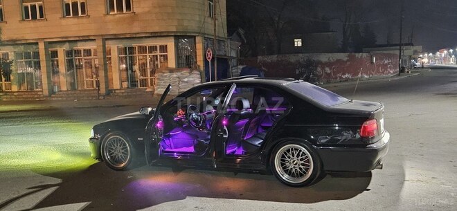 BMW 525 2003, 250,000 km - 2.5 l - Masallı
