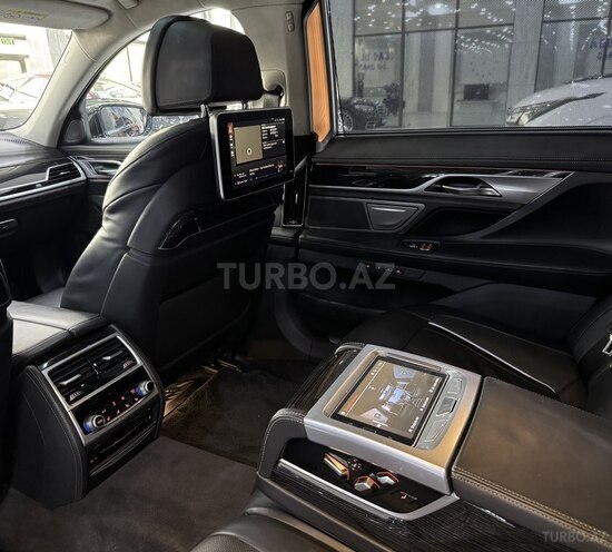 BMW 730 2019, 102,600 km - 3.0 л - Bakı