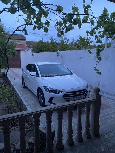 Hyundai Avante 2015, 146,000 km - 1.6 л - Bakı
