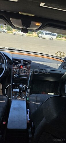 Mercedes C 240 1999, 324,567 km - 2.4 л - Tovuz