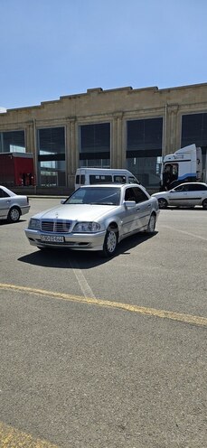 Mercedes C 240 1999, 324,567 km - 2.4 л - Tovuz