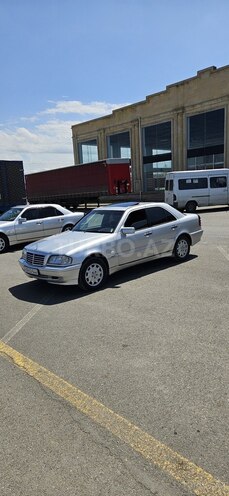 Mercedes C 240 1999, 324,567 km - 2.4 л - Tovuz