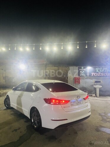 Hyundai Avante 2015, 146,000 km - 1.6 л - Bakı