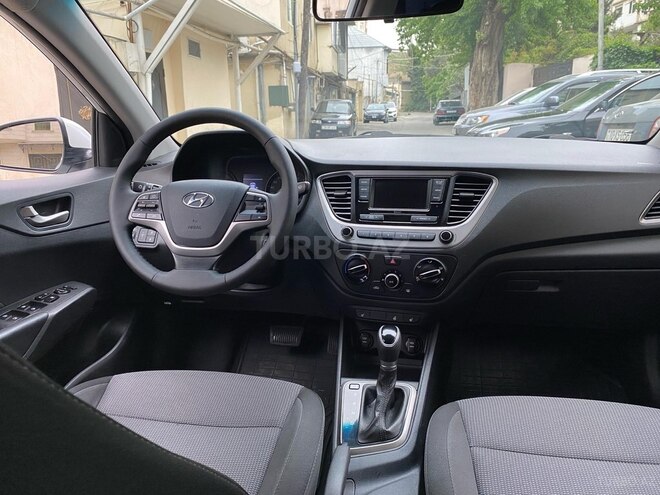 Hyundai Accent 2019, 155,000 km - 1.6 л - Bakı