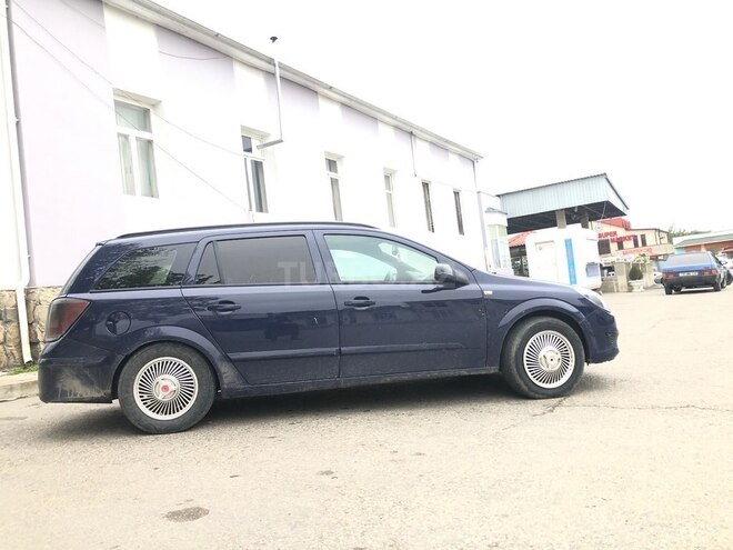 Opel Astra 2008, 400,000 km - 1.3 l - Qusar
