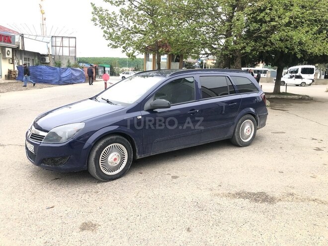 Opel Astra 2008, 400,000 km - 1.3 l - Qusar