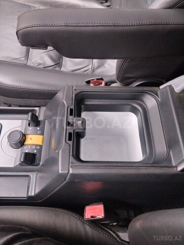 Land Rover Discovery 2009, 235,000 km - 2.7 l - Bakı