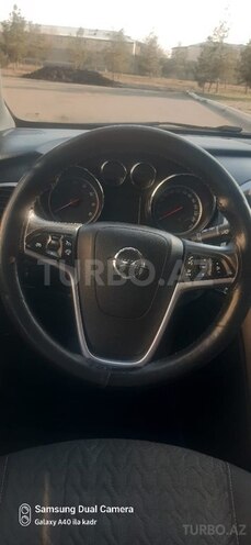 Opel Astra 2013, 209,000 km - 1.4 l - Ucar