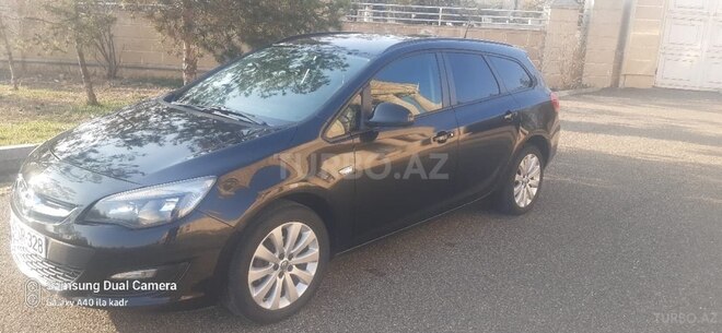 Opel Astra 2013, 209,000 km - 1.4 l - Ucar