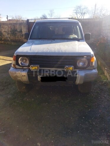 Mitsubishi Pajero 1992, 250,000 km - 2.5 l - Qusar