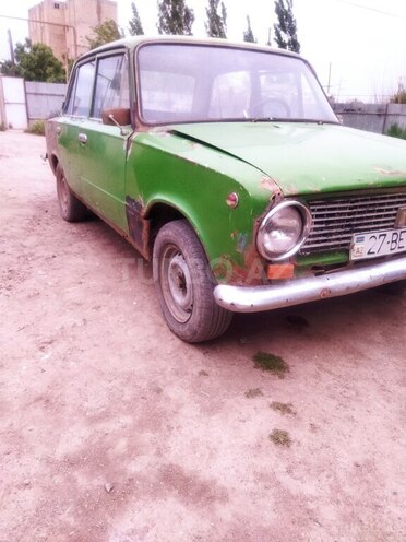 LADA (VAZ) 21011 1977, 91,500 km - 1.3 l - Salyan