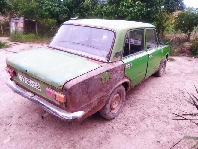 LADA (VAZ) 21011 1977, 91,500 km - 1.3 l - Salyan
