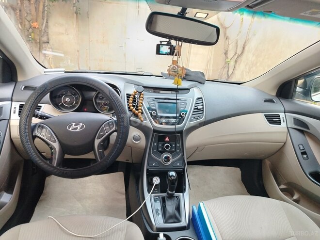 Hyundai Elantra 2015, 121,000 km - 1.8 л - Bakı