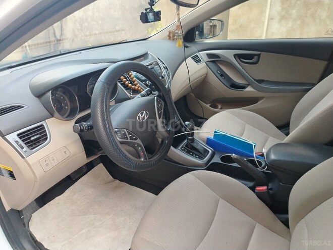 Hyundai Elantra 2015, 121,000 km - 1.8 л - Bakı
