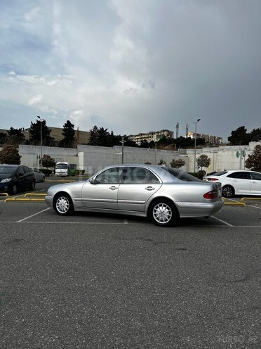 Mercedes E 240 2001, 370,149 km - 2.4 l - Bakı