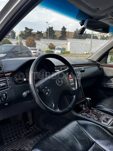 Mercedes E 240 2001, 370,149 km - 2.4 l - Bakı