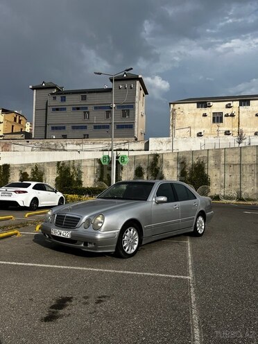 Mercedes E 240 2001, 370,149 km - 2.4 l - Bakı