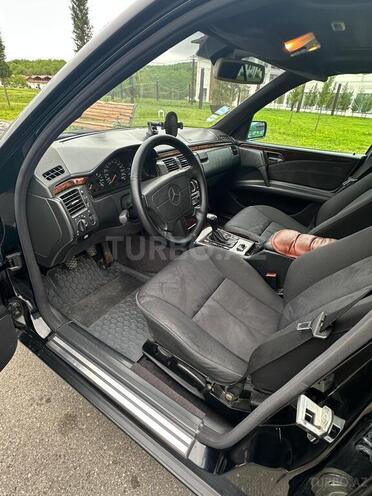 Mercedes E 230 1997, 253,000 km - 2.3 l - Şabran