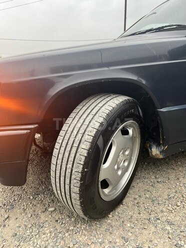 Mercedes 190 1990, 336,586 km - 2.0 l - Şirvan