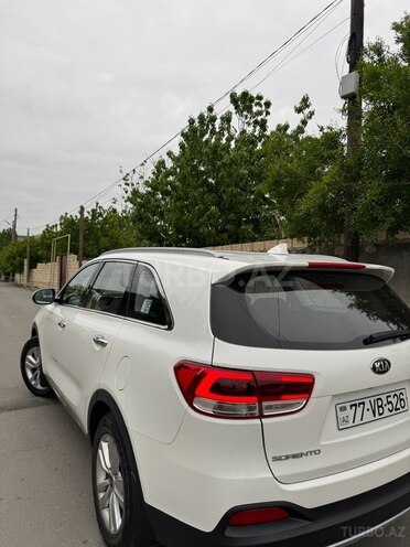Kia Sorento 2015, 185,000 km - 2.0 л - Göyçay