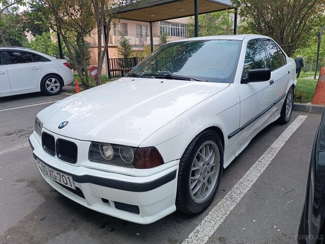 BMW 318 1991, 450,000 km - 1.8 l - Bakı