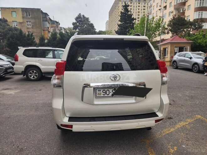 Toyota Land Cruiser Prado 2013, 148,000 km - 2.7 л - Bakı