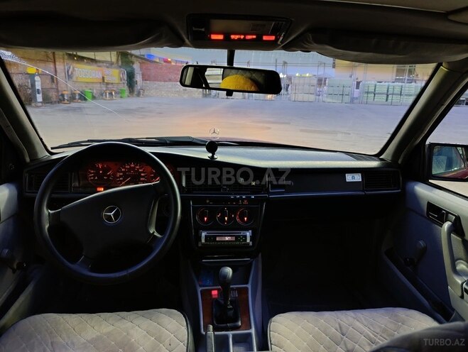 Mercedes 190 1992, 300,000 km - 1.8 l - Bakı