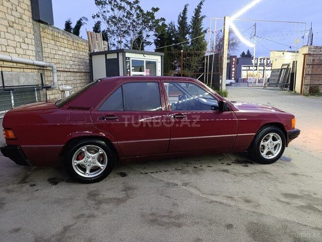 Mercedes 190 1992, 300,000 km - 1.8 l - Bakı