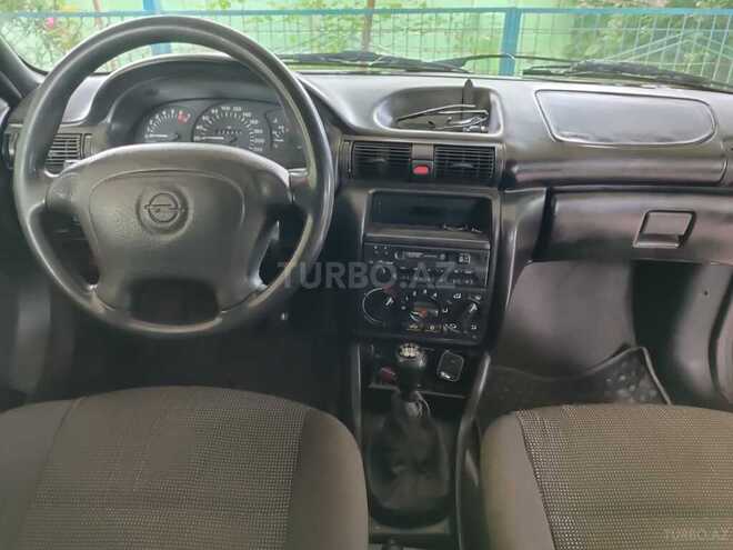 Opel Astra 1997, 574,267 km - 1.6 l - Saatlı