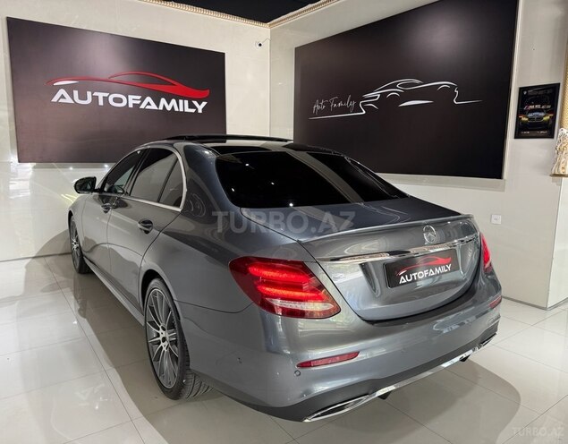 Mercedes E 220 d 2016, 249,500 km - 2.2 l - Bakı