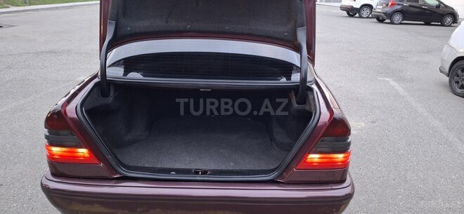 Mercedes C 200 1997, 258,000 km - 2.0 l - Tovuz